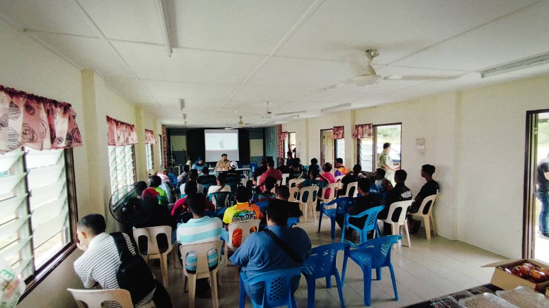 2nd Town Hall — school hall setup